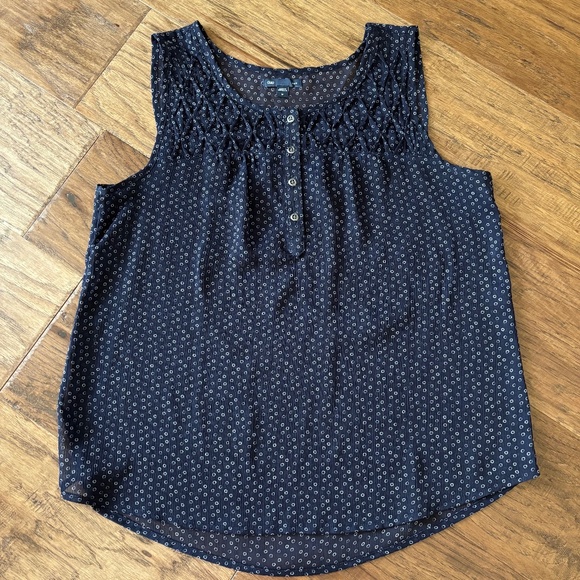 Gap Navy Blue White Circle Pattern Sleeveless Lightweight Top Women's Size M - Picture 1 of 7